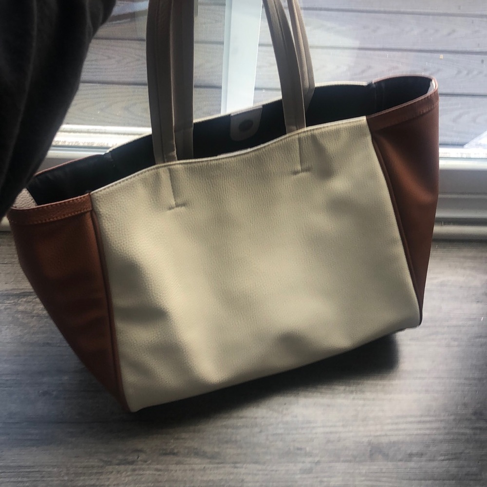 Color Block Tote - Picture 3 of 3